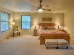 Master Bedroom doesn`t show two twins pushed together